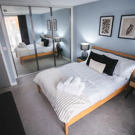 Luxury 2 Bed Penthouse Boasting Free Parking And A Huge Balcony By Kendall Bailey Apartment