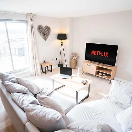 Luxury 2 Bed Penthouse Boasting Free Parking And A Huge Balcony By Kendall Bailey